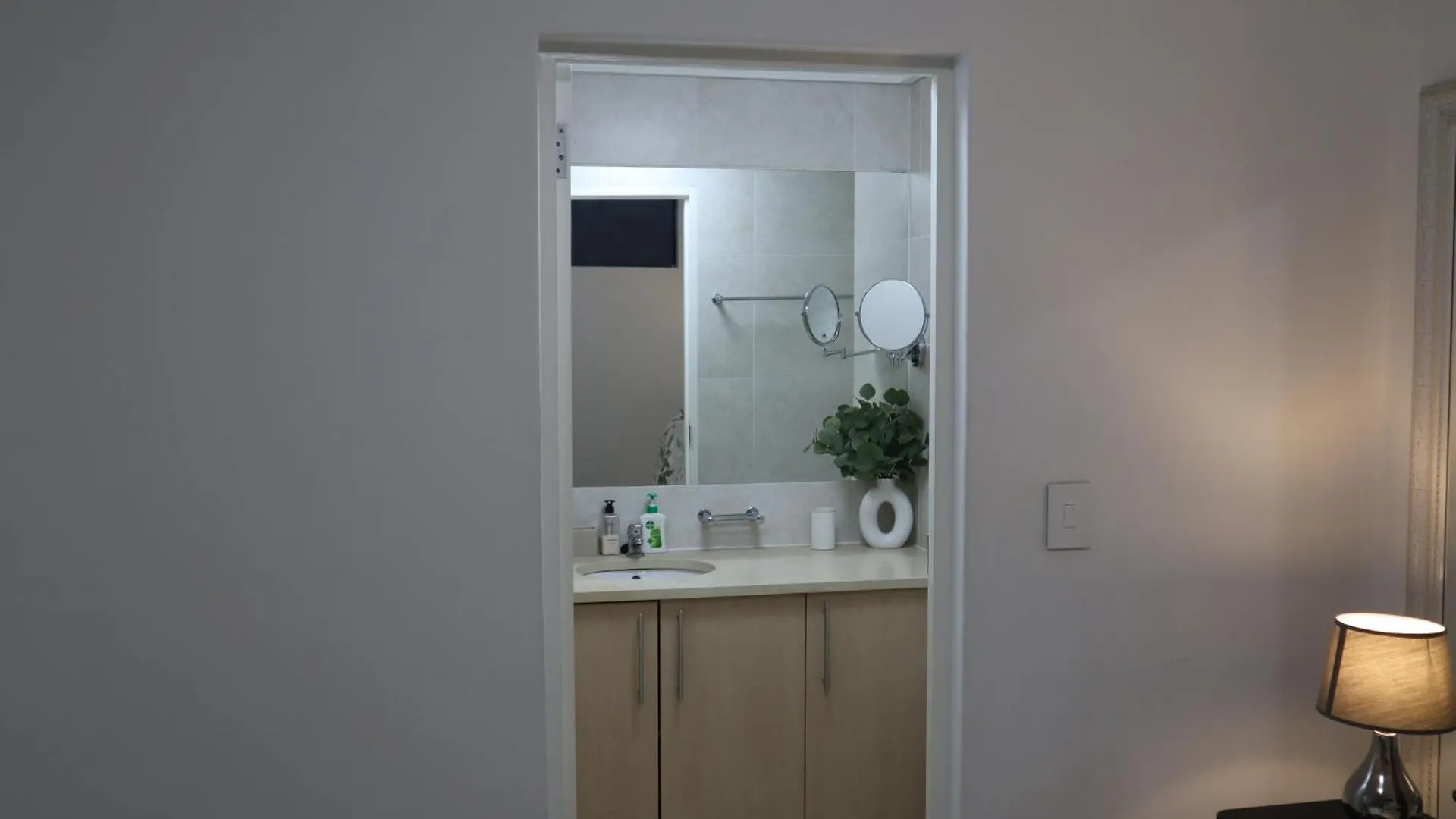 Cozy 1-Bedroom Apartment In Amazing Cape Town With Wifi, Ac South Africa